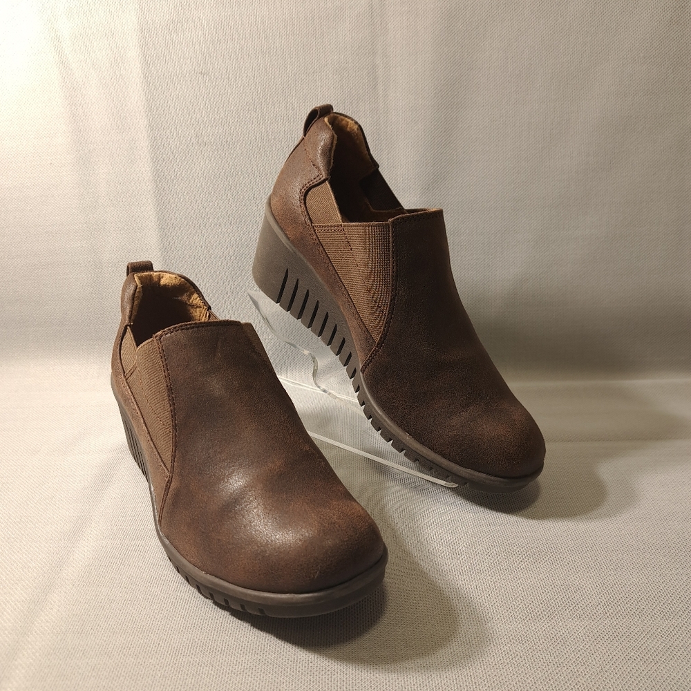 Euro Soft by Sofft Women's Slip-On Wedge Shoes Textile Upper‎ Brown 8 1/2 M